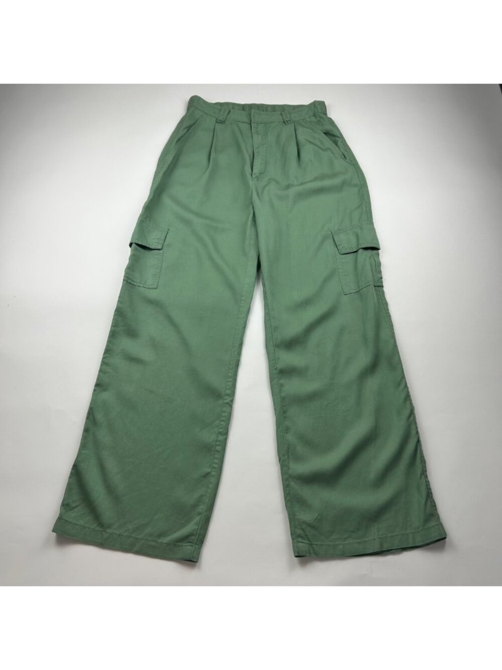 Hunter & Brown Sage Green Wide Leg Cargo Pant M